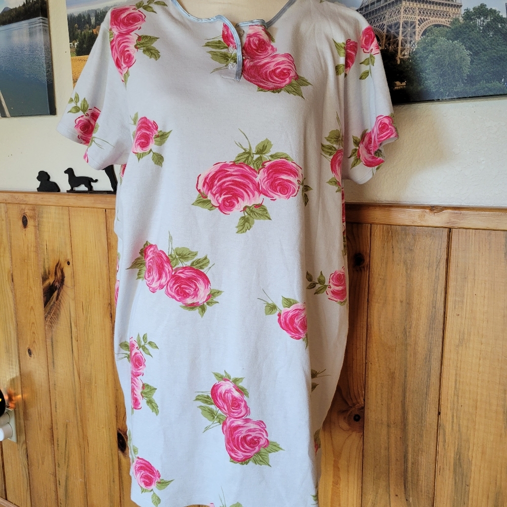 NWOT Womens pj's/sleep shirt